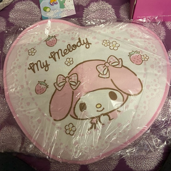 Doki Doki Crate May 2021 Kawaii Care Kit - Picture 2 of 7